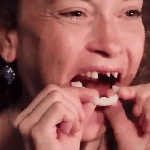 ¡Transforma tu sonrisa al instante con Sonrisa Instantánea!
